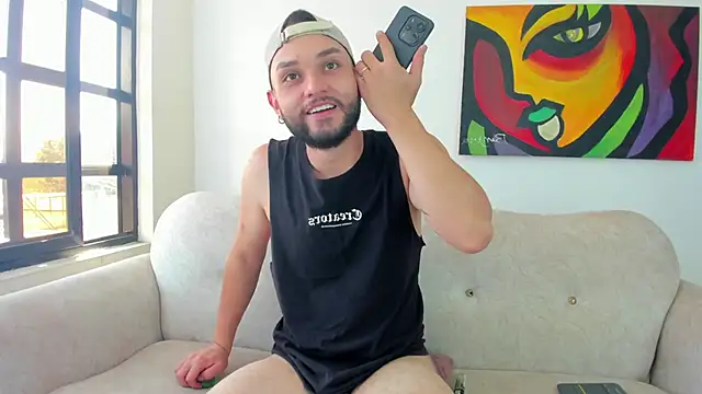 Dylan lookatme online show from September 25, 6:22 pm