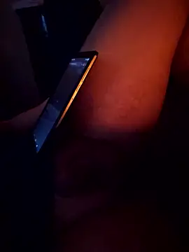 sthuart22 online show from January 9, 11:06 pm