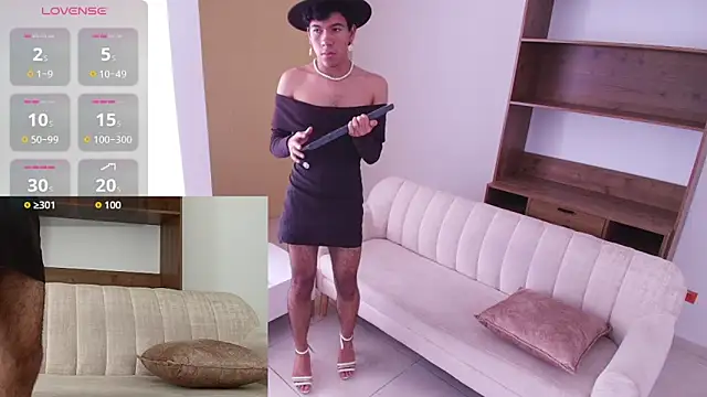 Snapshot of E_R_O_S_ chatting on September 21, 2:40 pm E R O S online show from September 21, 2:40 pm