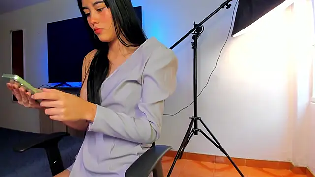Isa Dmorex online show from September 15, 3:23 pm