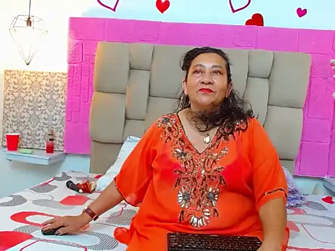 Lindacoopers online show from September 9, 12:15 pm