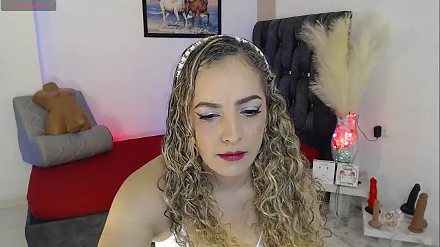 miyu charlotte online show from June 13, 2:42 am