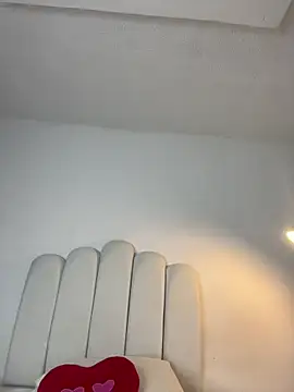 Snapshot of Soe_Love chatting on February 27, 10:54 pm Soe Love online show from February 27, 10:54 pm