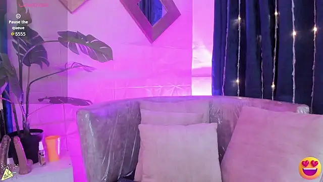 Snapshot of _valeria_saenz_ chatting on March 11, 2:50 am valeria saenz online show from March 11, 2:50 am