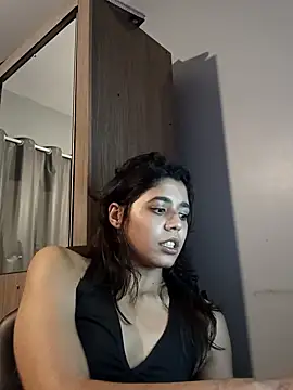 Maricamposs online show from November 3, 7:37 pm