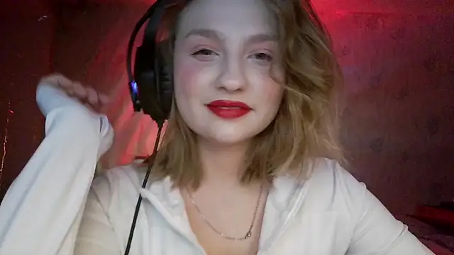 pr In cess  online show from March 8, 8:23 pm