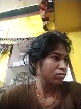 Snapshot of Susila_ji chatting on November 12, 11:25 pm Susila ji online show from November 12, 11:25 pm