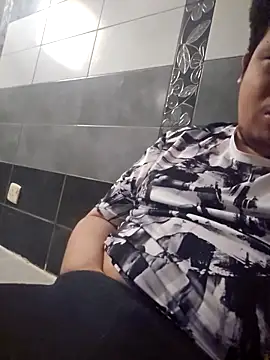 Snapshot of jedoo1213 chatting on October 2, 9:05 am jedoo1213 online show from October 2, 9:05 am