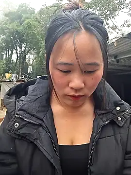 ALIENHR38 online show from December 4, 1:26 am