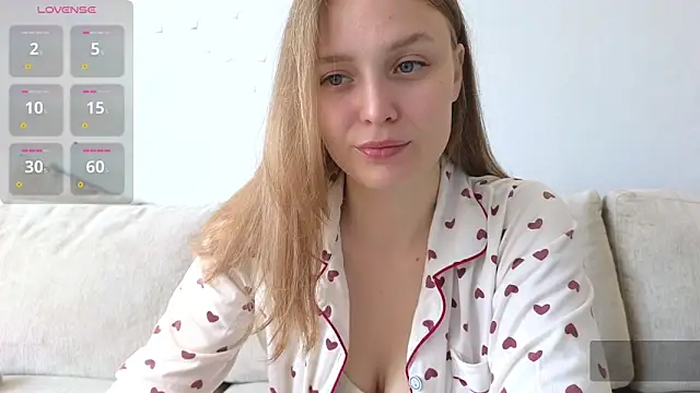 Snapshot of Hot_Lili1 chatting on September 15, 3:06 am Hot Lili1 online show from September 15, 3:06 am