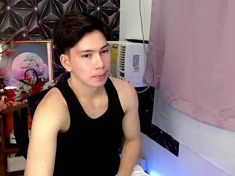 Snapshot of ursweet_jade chatting on November 23, 10:53 pm ursweet jade online show from November 23, 10:53 pm