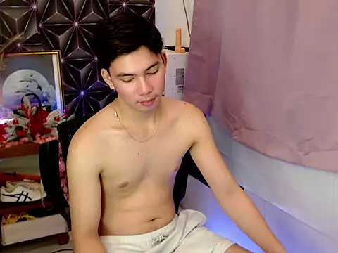 Snapshot of ursweet_jade chatting on November 26, 10:27 am ursweet jade online show from November 26, 10:27 am