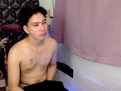 Snapshot of ursweet_jade chatting on December 3, 10:46 am ursweet jade online show from December 3, 10:46 am