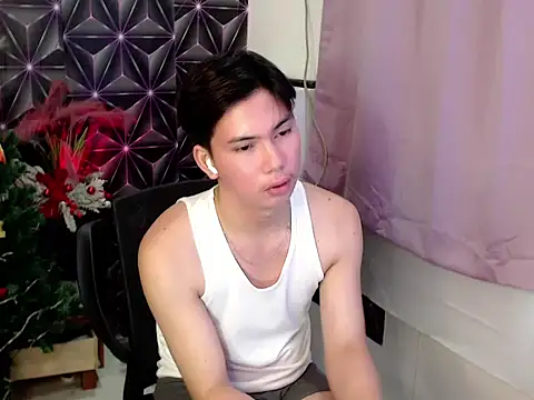 Snapshot of ursweet_jade chatting on December 13, 7:53 pm ursweet jade online show from December 13, 7:53 pm