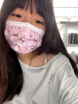 Snapshot of xx_Ojou_xx chatting on December 18, 1:44 am xx Ojou xx online show from December 18, 1:44 am