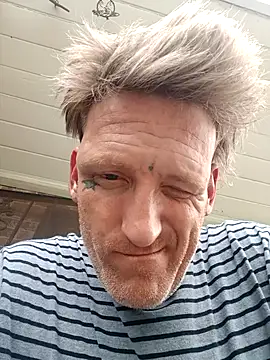 Snapshot of MRTATTWO chatting on September 14, 10:53 pm MRTATTWO online show from September 14, 10:53 pm