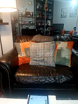 Snapshot of MRTATTWO chatting on October 3, 5:26 am MRTATTWO online show from October 3, 5:26 am