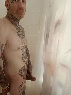 Snapshot of MRTATTWO chatting on October 24, 5:09 pm MRTATTWO online show from October 24, 5:09 pm