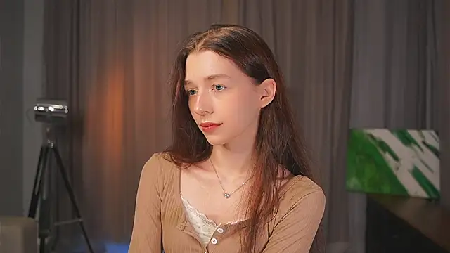 RoxieBolich online show from September 18, 1:35 pm