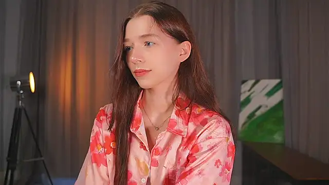 RoxieBolich online show from September 22, 1:35 pm