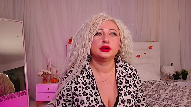 Lilit 1Love online show from November 2, 4:42 pm