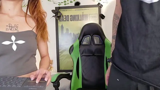 Snapshot of rosse_dredd chatting on March 26, 10:37 pm rosse dredd online show from March 26, 10:37 pm