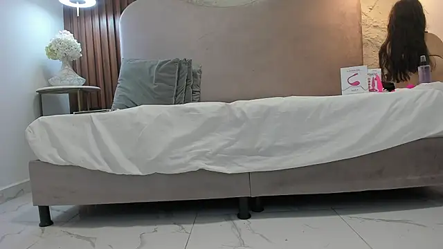 PamelaBonnet mml online show from December 5, 8:16 pm