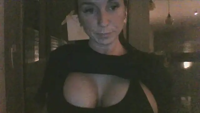 Justnani001 online show from September 26, 8:46 pm