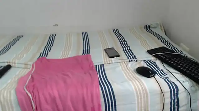 juicybabee699 online show from September 12, 6:24 am