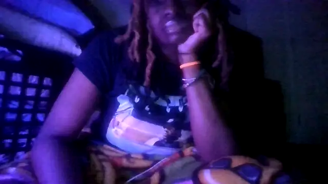 prettymaa online show from October 18, 10:43 pm