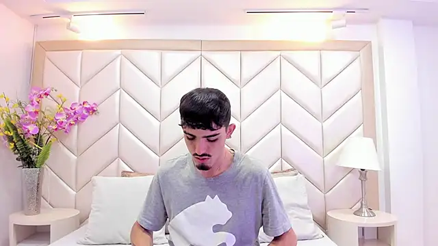 Snapshot of NikoStone_ chatting on September 20, 1:50 am NikoStone online show from September 20, 1:50 am