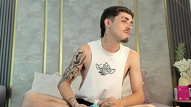 NikoStone  online show from February 26, 5:28 am