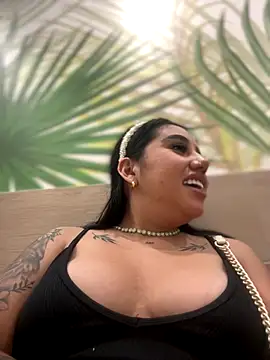 Snapshot of Sophie_Dreamss chatting on October 14, 9:48 pm Sophie Dreamss online show from October 14, 9:48 pm