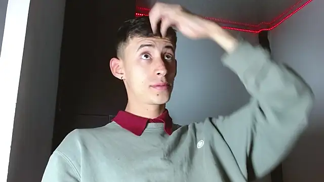 Snapshot of Emil_prl chatting on October 6, 3:37 am Emil prl online show from October 6, 3:37 am