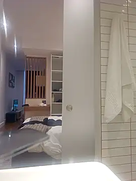 Snapshot of trickyOne chatting on October 3, 4:26 pm trickyOne online show from October 3, 4:26 pm