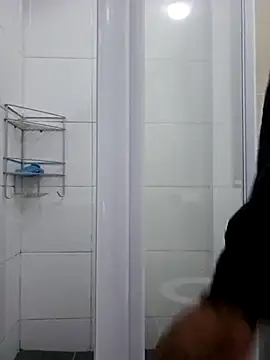 Snapshot of trickyOne chatting on November 4, 4:06 pm trickyOne online show from November 4, 4:06 pm