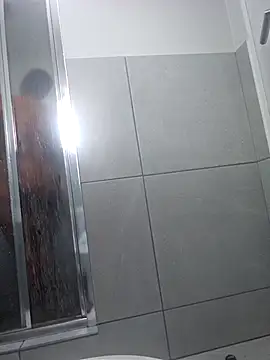 Snapshot of trickyOne chatting on November 26, 11:22 am trickyOne online show from November 26, 11:22 am