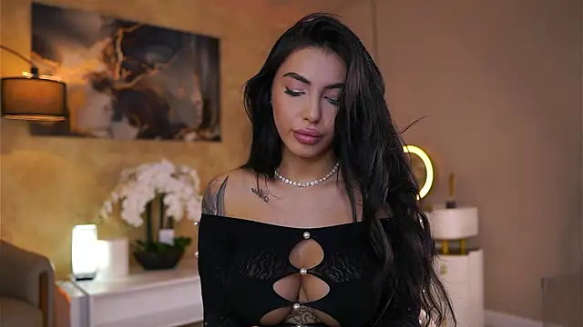 AishaaDevoe online show from November 6, 7:48 pm