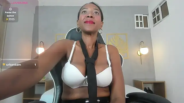 Snapshot of coral15_ chatting on September 30, 2:49 am coral15  online show from September 30, 2:49 am