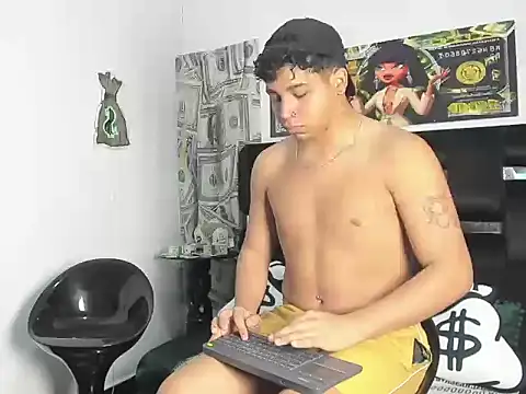 Big Femboy02 online show from September 17, 1:46 pm