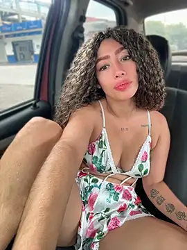 roxyrougee online show from June 23, 12:36 pm