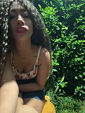 roxyrougee online show from June 27, 10:53 am