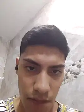 aispuro8505 online show from November 16, 7:36 am