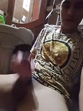 aispuro8505 online show from February 14, 8:11 am