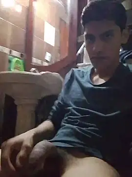 aispuro8505 online show from March 23, 7:34 am