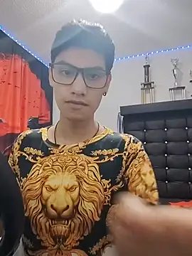 aispuro8505 online show from July 12, 5:31 am