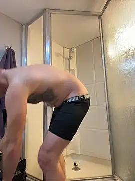 DILFiGuess11 online show from February 23, 8:01 am