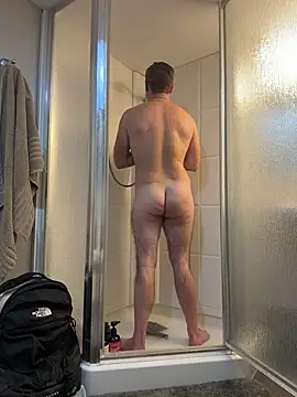 DILFiGuess11 online show from March 1, 4:36 am