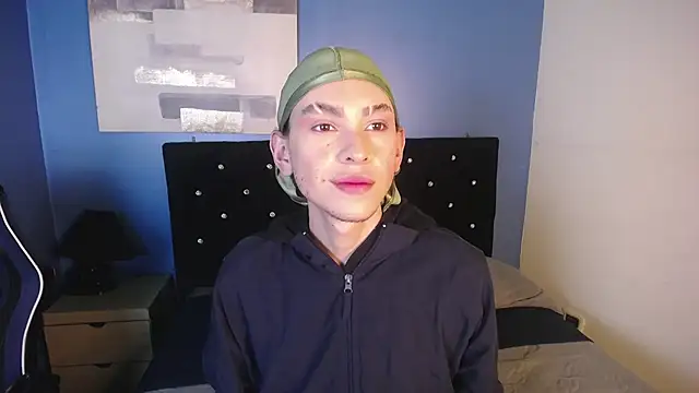 Snapshot of Aaron_Fordd chatting on September 30, 8:03 pm Aaron Fordd online show from September 30, 8:03 pm