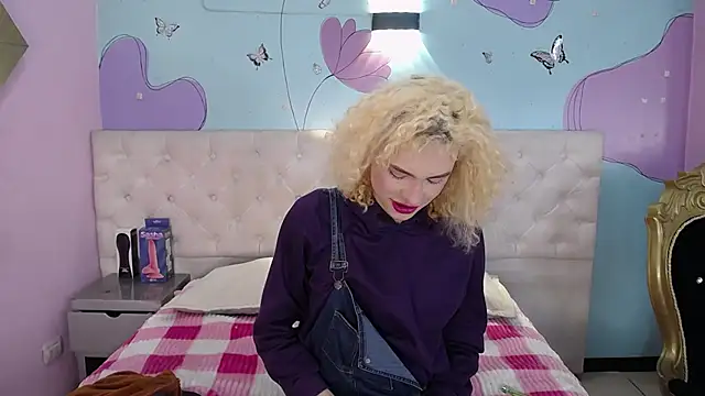 Snapshot of Aaron_Fordd chatting on December 15, 12:53 pm Aaron Fordd online show from December 15, 12:53 pm